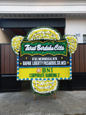 Papan Bunga Duka di Sawah Lama