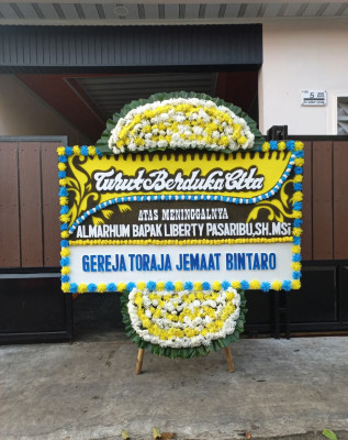 Papan Bunga Duka di Sawah Lama
